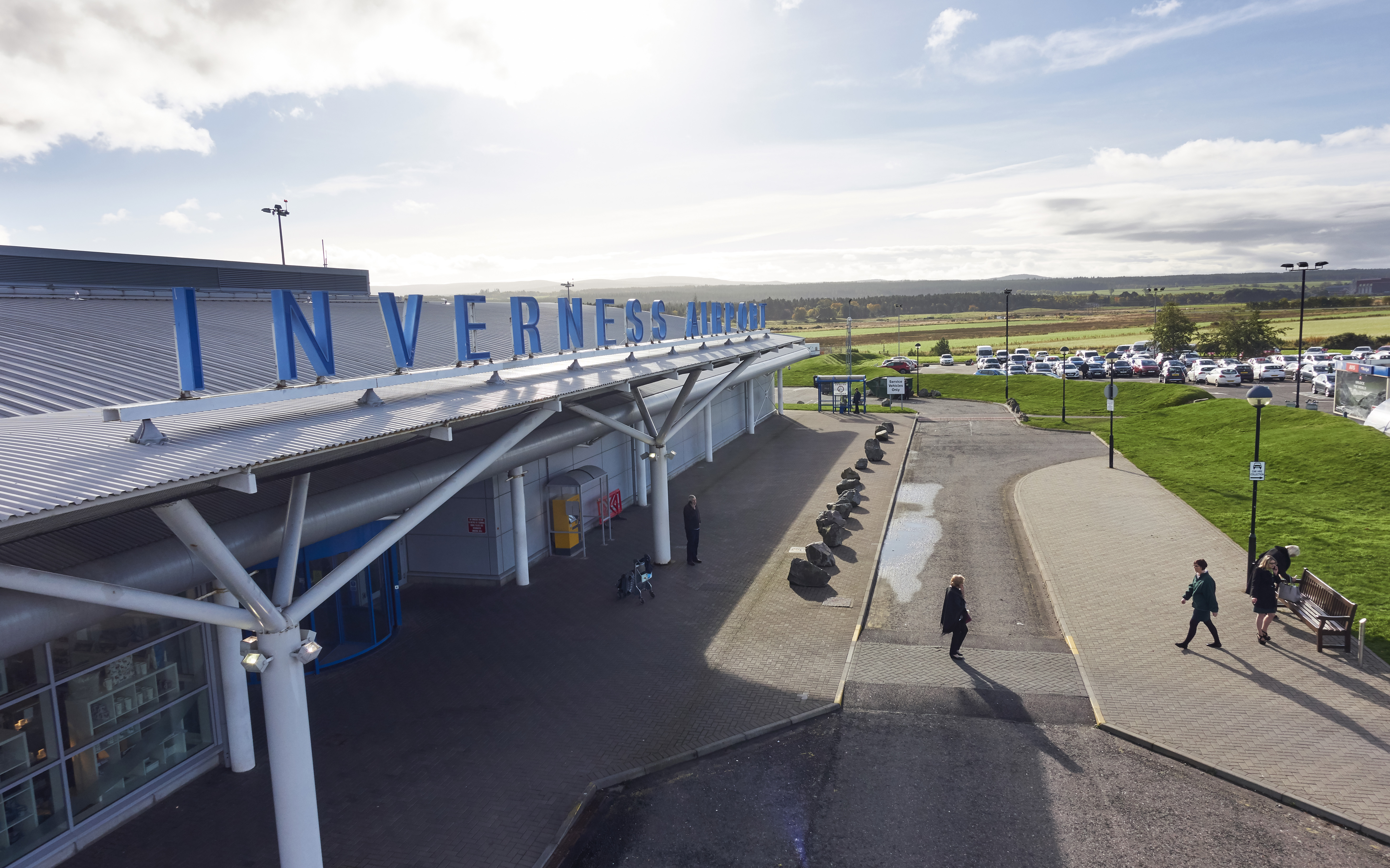 are dogs allowed in inverness airport